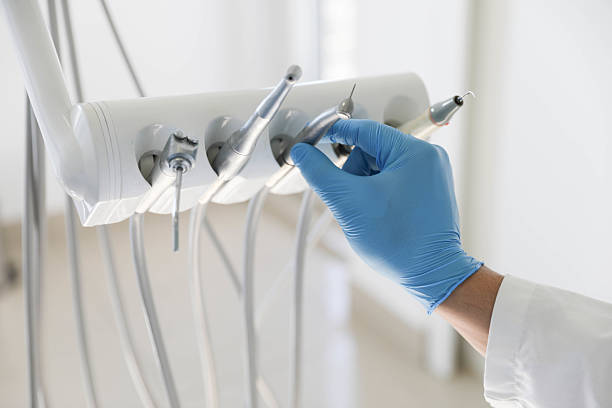 Professional Emergency Dentist technician working in Montebello, CA